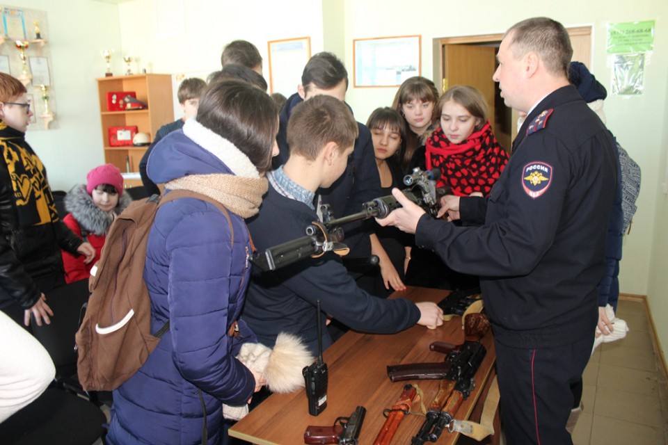 Полицейские Ковернинского района провели «Студенческий десант» в отделе МО МВД России « Ковернинский».