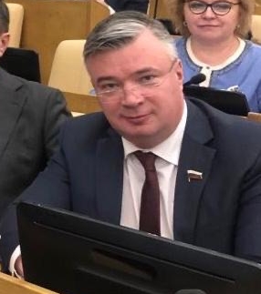 Артем Кавинов: «Правительство планирует начало учебного года в обычном оффлайн формате»